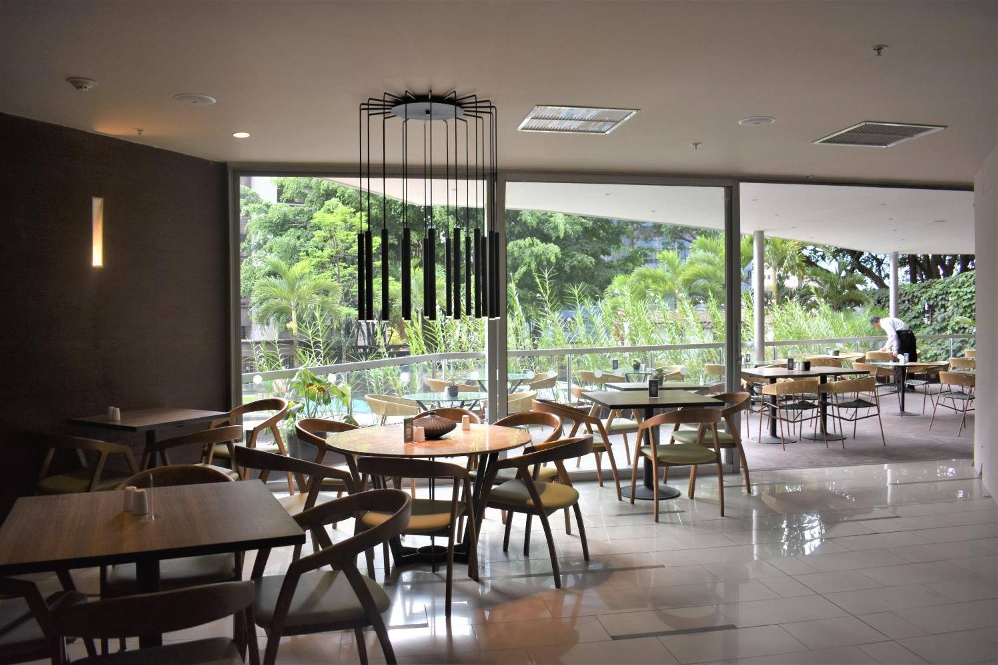 Hotel Estelar Blue Medellin Exterior photo